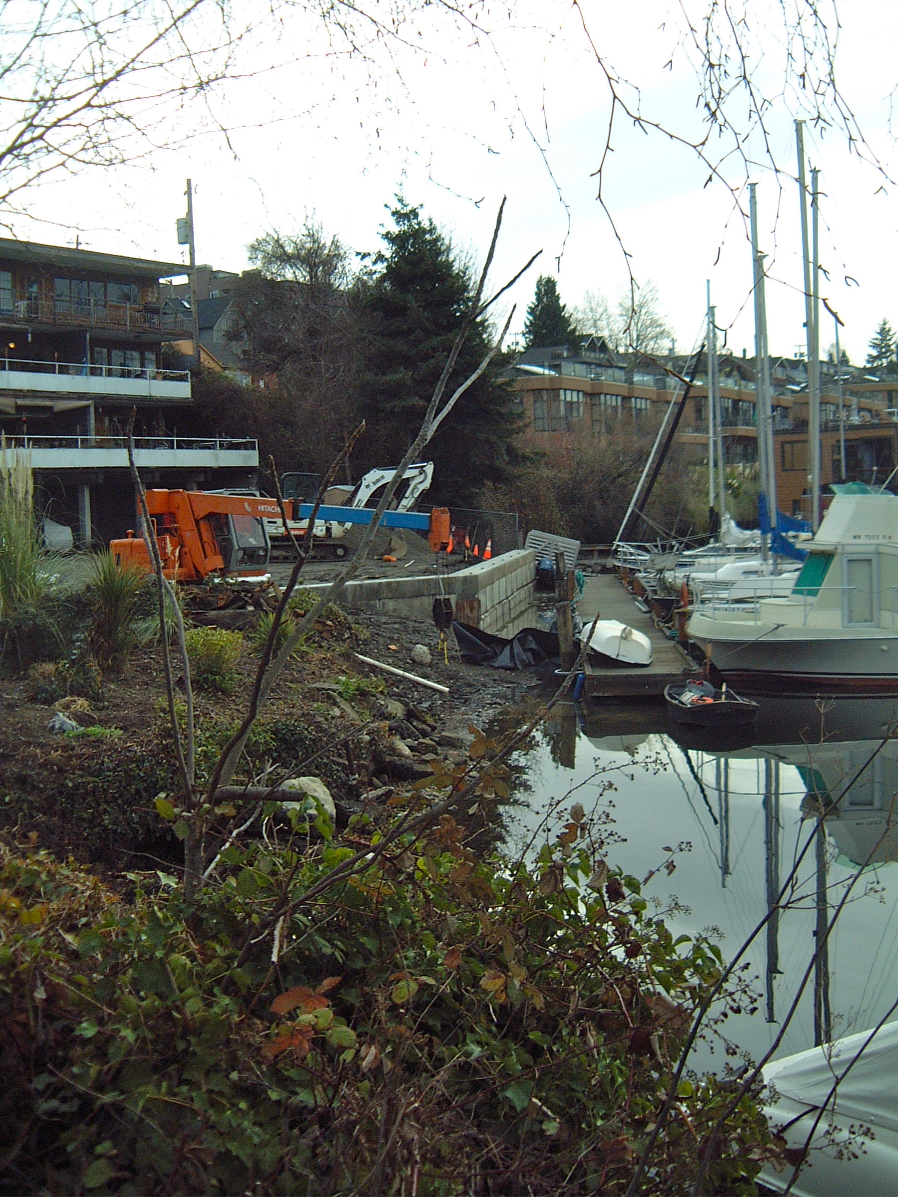 fairview-row-2009-marina-wall-construction.jpg